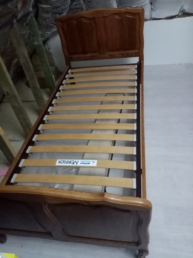Slaapkamerset bed, Enlèvement