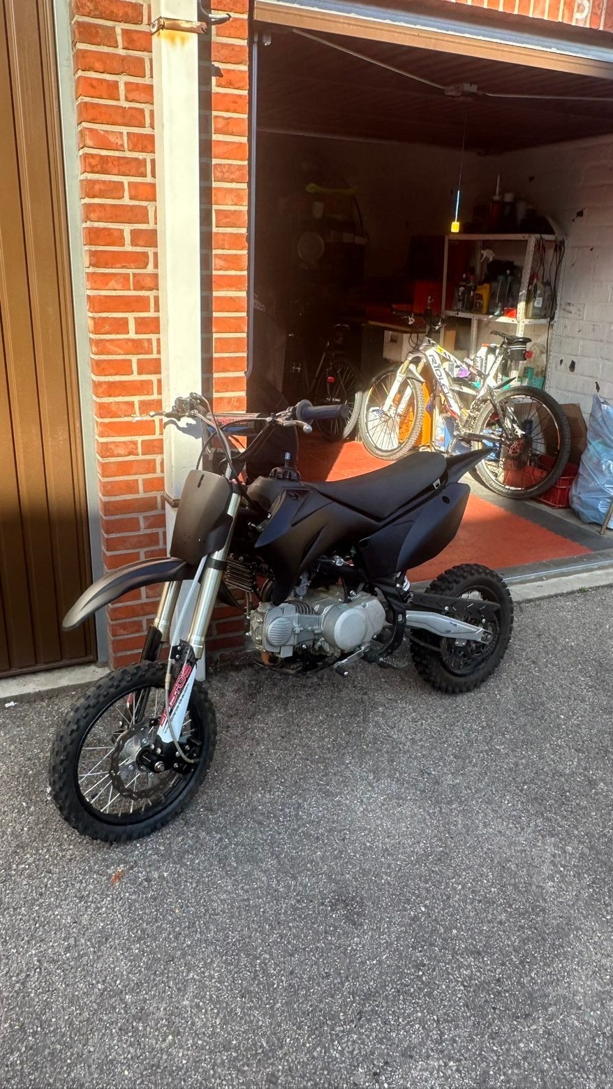 Bastos pitbike 140cc, Fietsen en Brommers, Ophalen