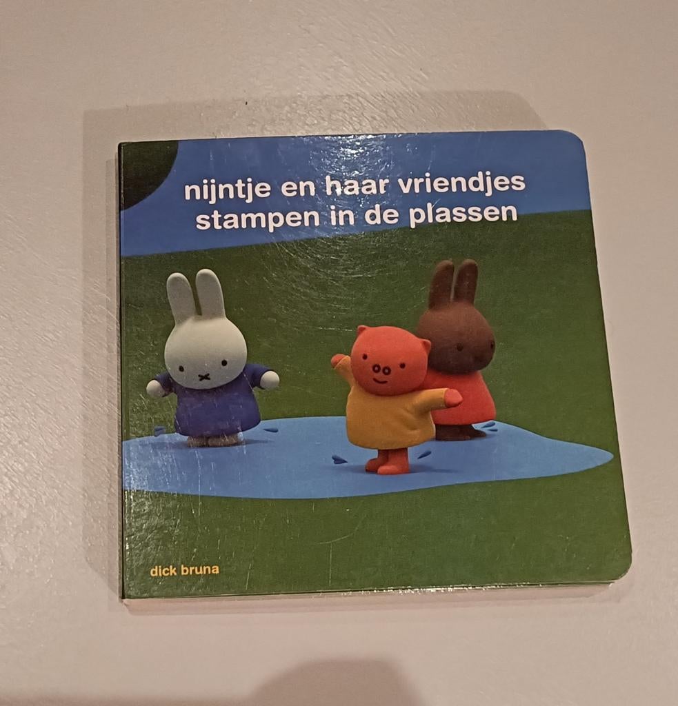 Dick Bruna - nijntje en haar vriendjes stampen in de plassen, Ophalen of Verzenden, Dick Bruna