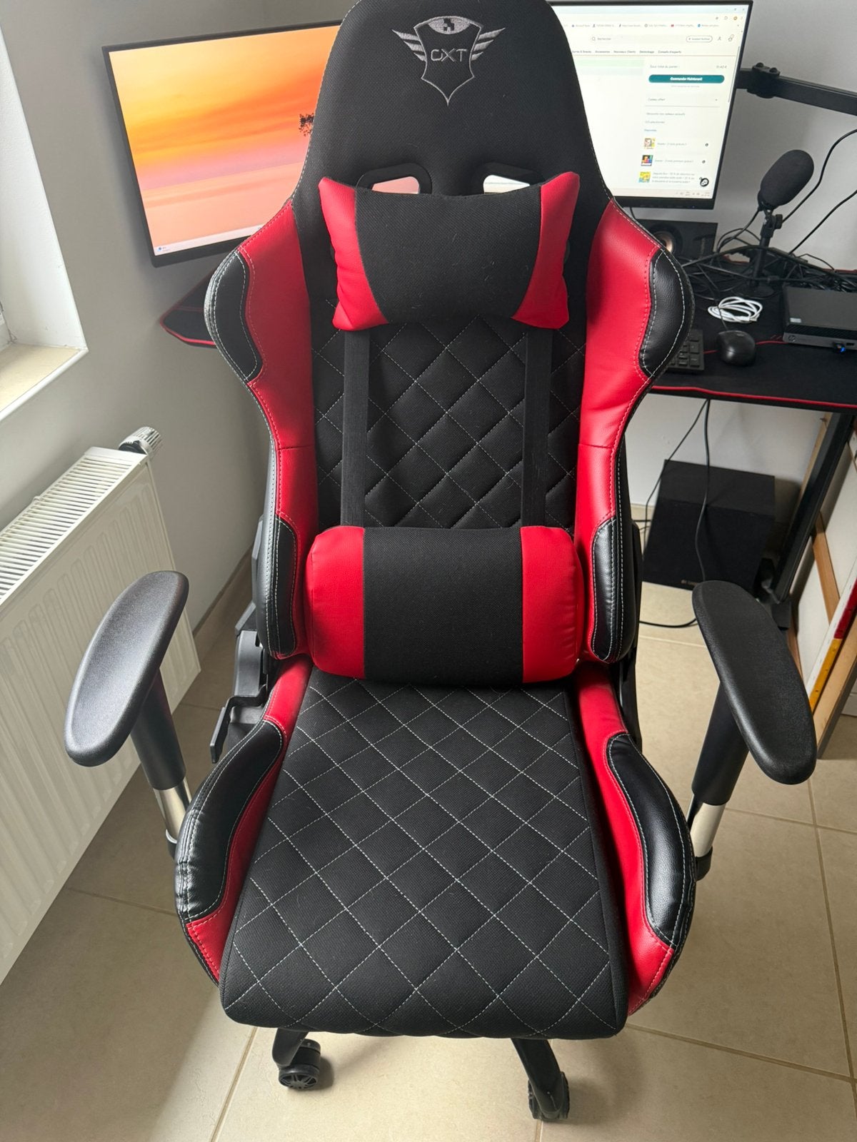 Chaise gaming trust GXT, Enlèvement, Comme neuf