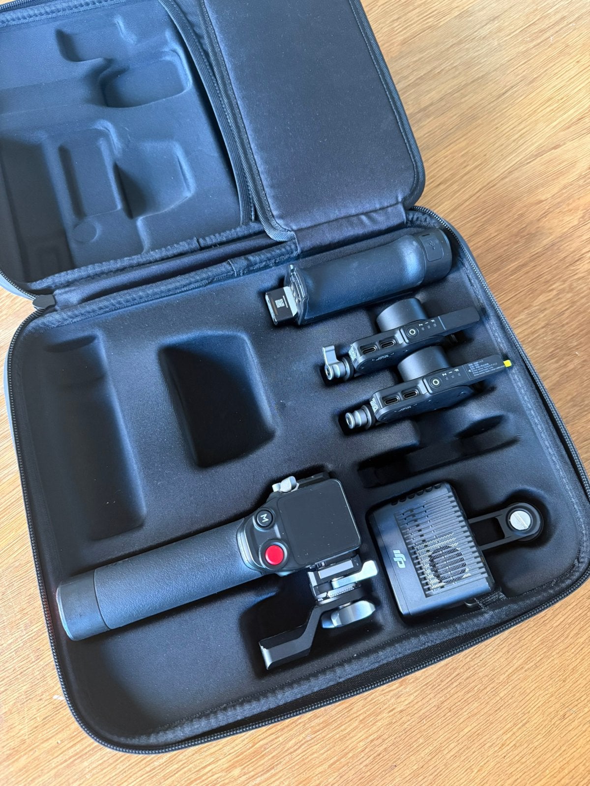DJI Focus Pro Creator Combo LiDAR + Grip + 2 Mots. + 2 batts, Ophalen, Gebruikt, DJI