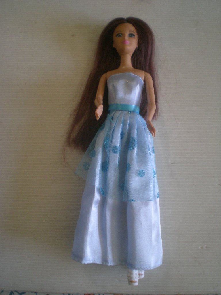 barbies, 4 euro 't stuk, Enlèvement ou Envoi, Comme neuf