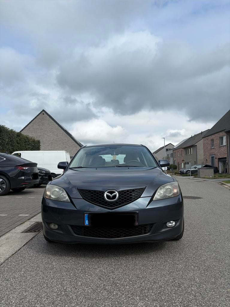 Mazda 3, Argent ou Gris, Achat, Noir, 5 portes