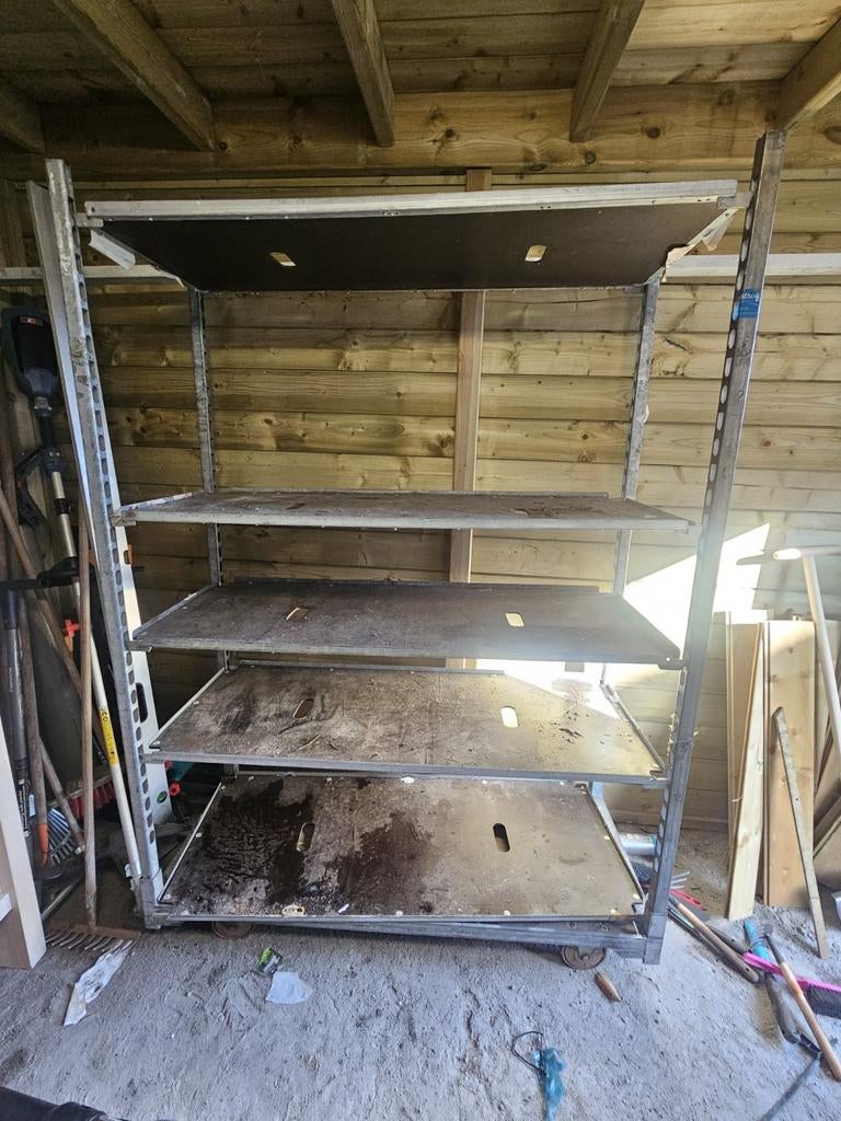 Opberging 2 ijzeren kasten op wieltjes, Tuin en Terras, Ophalen, Metaal