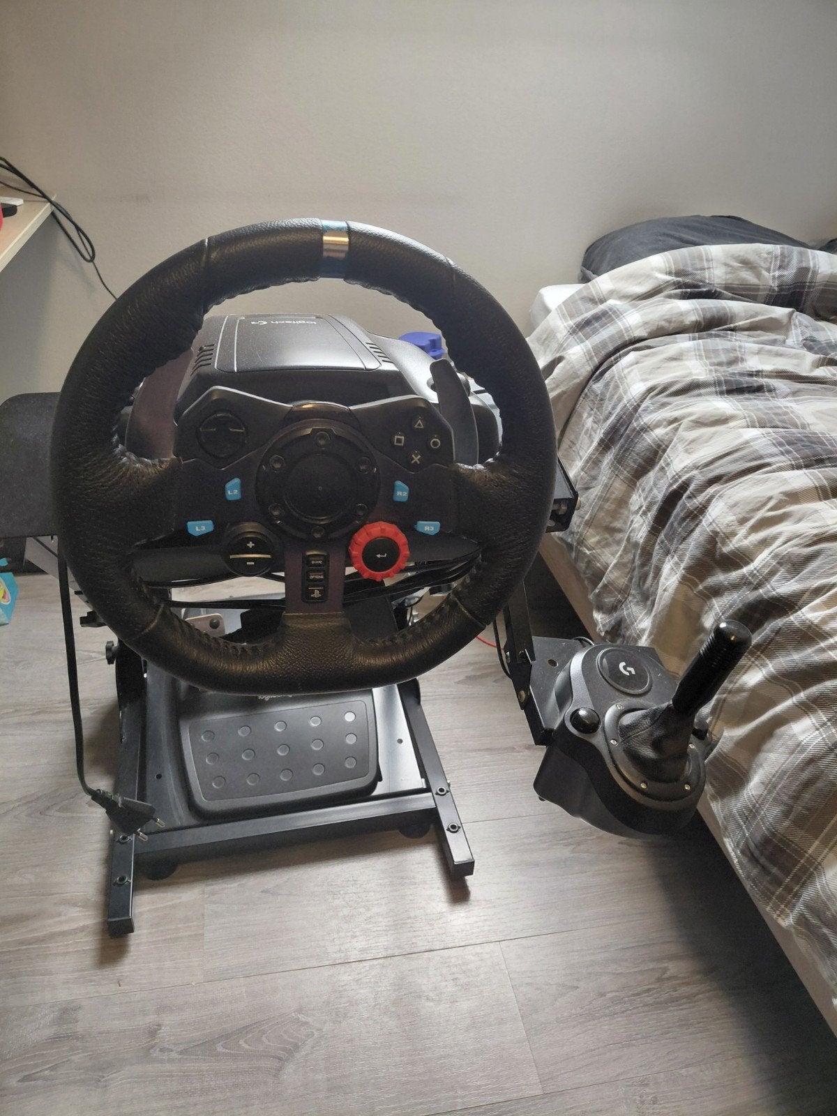 Logitech stuur, pedalen en schakelpook, Computers en Software, Ophalen, Zo goed als nieuw, Logitech