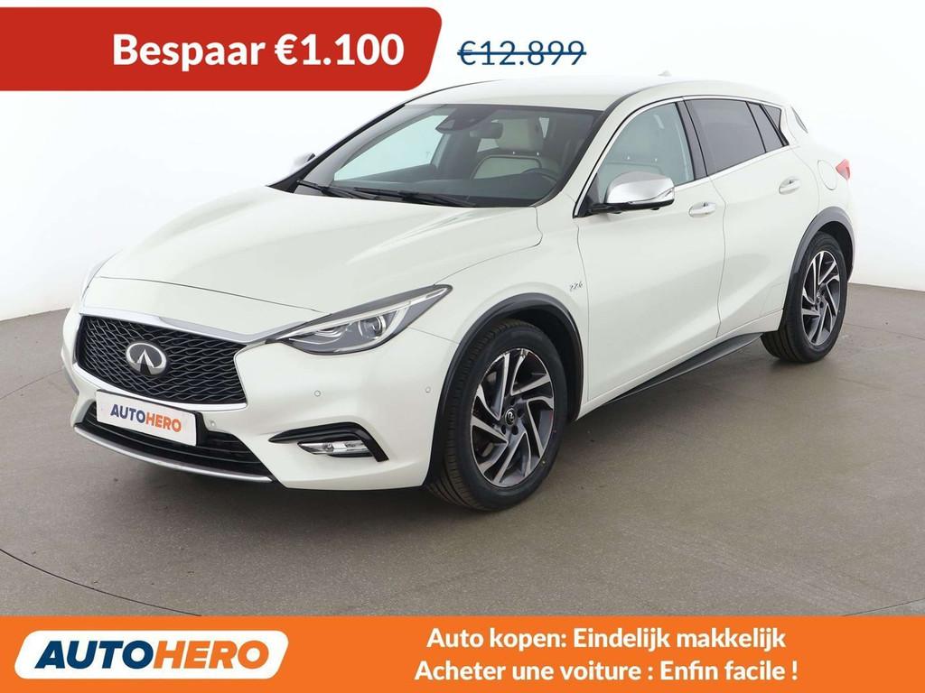 Infiniti Q30 2.2 Diesel Premium Tech AWD (automatique), Autos, Infiniti, Cuir, Achat, Q30, 1622 kg