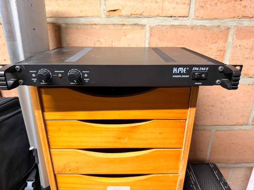 KME SPA 240E Studio amplifier, TV, Hi-fi & Vidéo, Amplificateurs & Ampli-syntoniseurs, Autres marques, Enlèvement ou Envoi, 120 watts ou plus