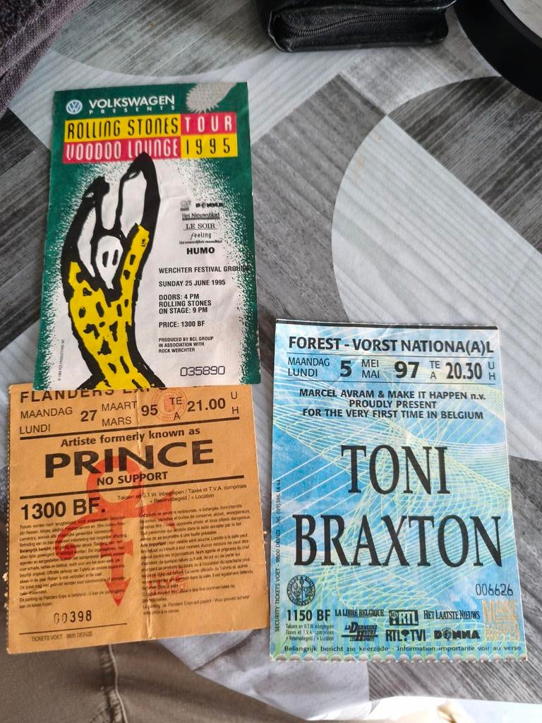 Oude tickets prince toni braxton en Rolling Stone, Enlèvement, Comme neuf