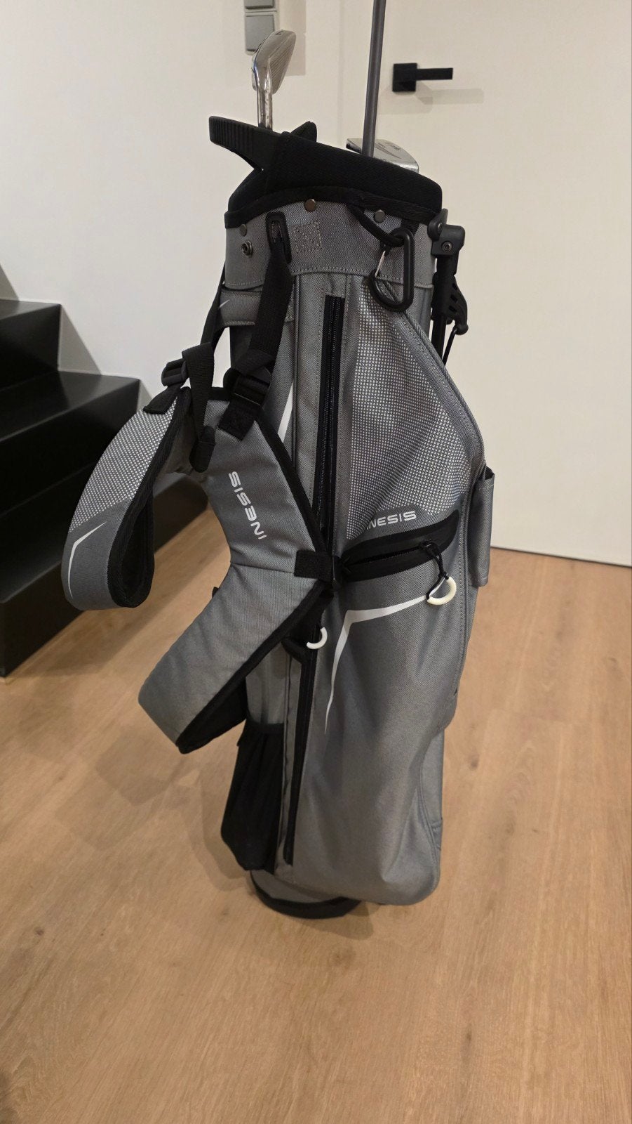 Inesis golfzak – grijs

Mooie en praktische Inesis golfzak i, Sport en Fitness, Ophalen