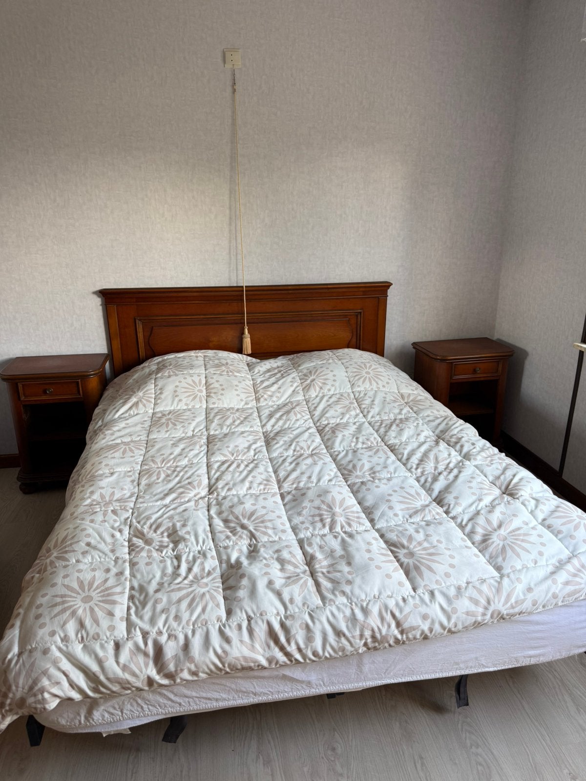 Antieke kastjes + bed + matras, Ophalen, Zo goed als nieuw