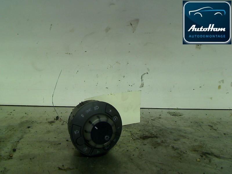 LICHTSCHAKELAAR Opel Corsa D (|13249401|13249512|), Gebruikt, Opel
