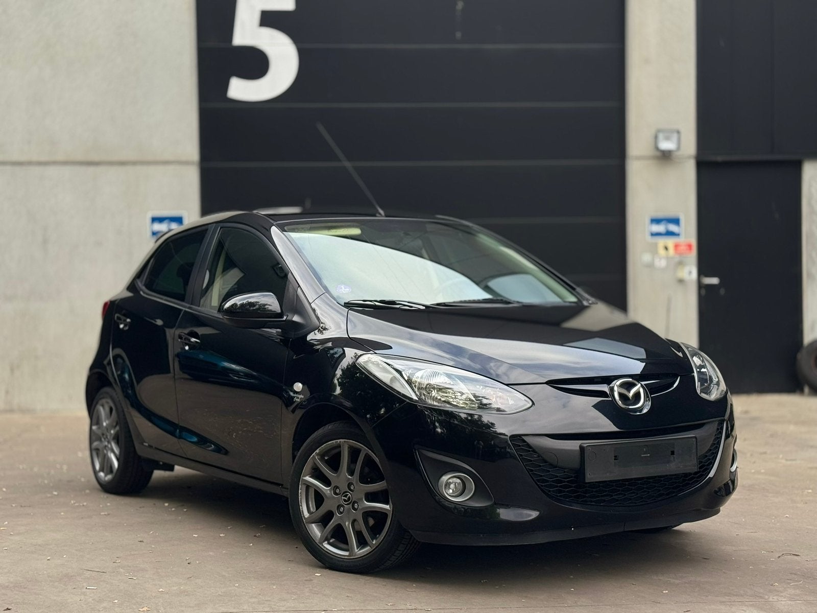 Mazda 2 1.3i 2013|128.000km|Airco|5deurs|Navi, Autos, Euro 5, Achat, 1298 cm³, Entreprise