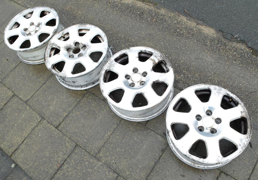Jantes Alu AUDI A2 - 5 1/2J x 15", 15 pouces, Enlèvement ou Envoi, Véhicule de tourisme, Utilisé