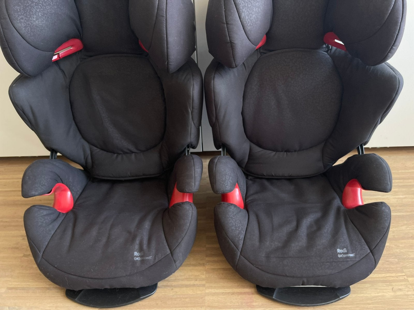 2 autostoelen Maxi Cosi (meegroei versie) 15-36 kg, Kinderen en Baby's, Ophalen, 15 t/m 36 kg, Afneembare rugleuning, Maxi-Cosi