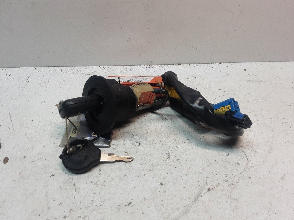 CONTACTSLOT Peugeot 206 (2A / C/H/J/S) (9648342880), Kontakt-peugeot@peugeot.com, Gebruikt, Peugeot Deutschland GmbH, Bahnhofsplatz
65423  Rüsselsheim, DE