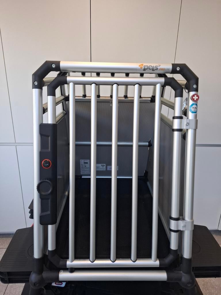Bench 4 pets proline, Dieren en Toebehoren, Ophalen, Zo goed als nieuw