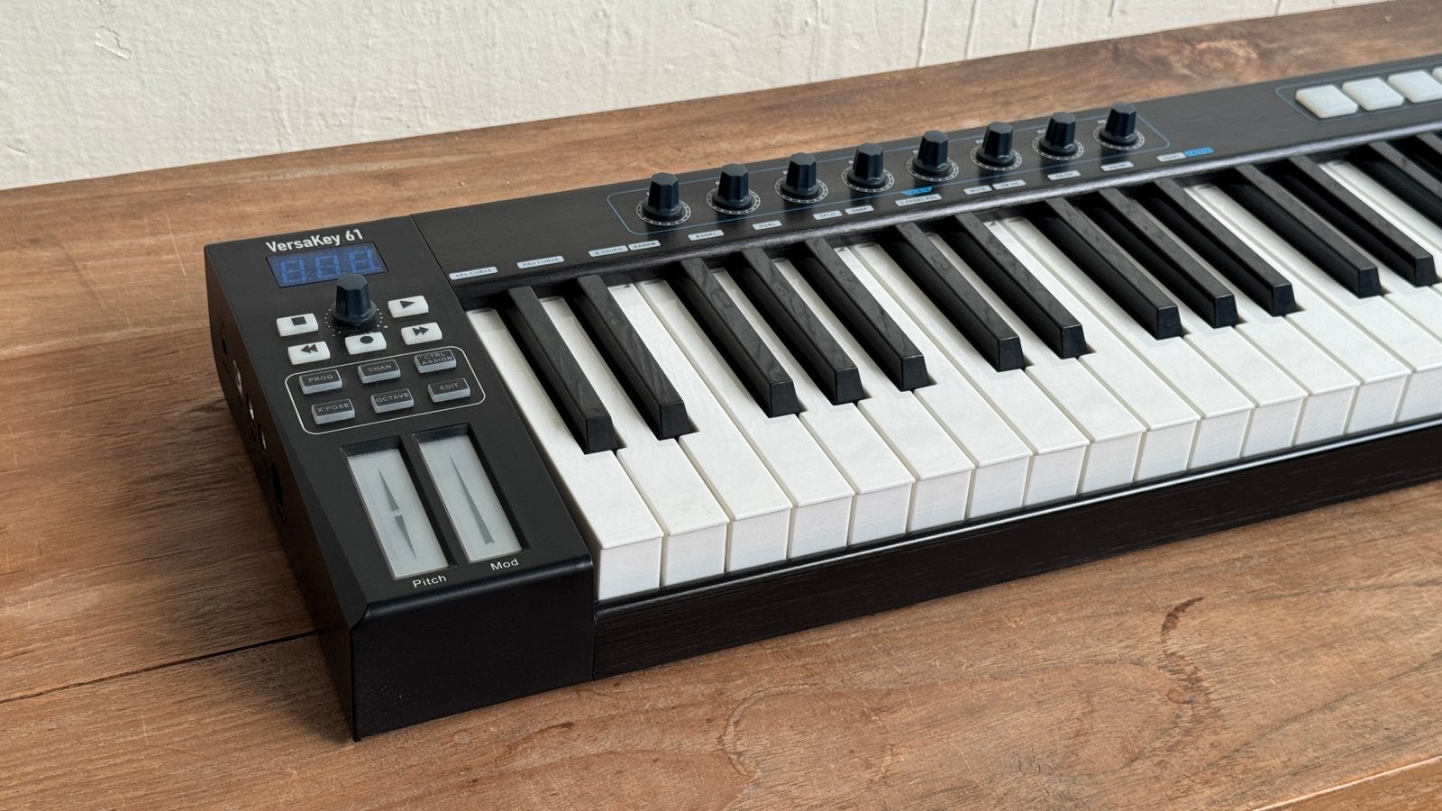 Devine VersaKey 61 USB/MIDI keyboard, Muziek en Instrumenten, Midi-apparatuur, Ophalen, Zo goed als nieuw