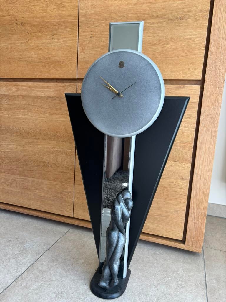 Horloge murale au design vintage — Reimax Holland, Enlèvement