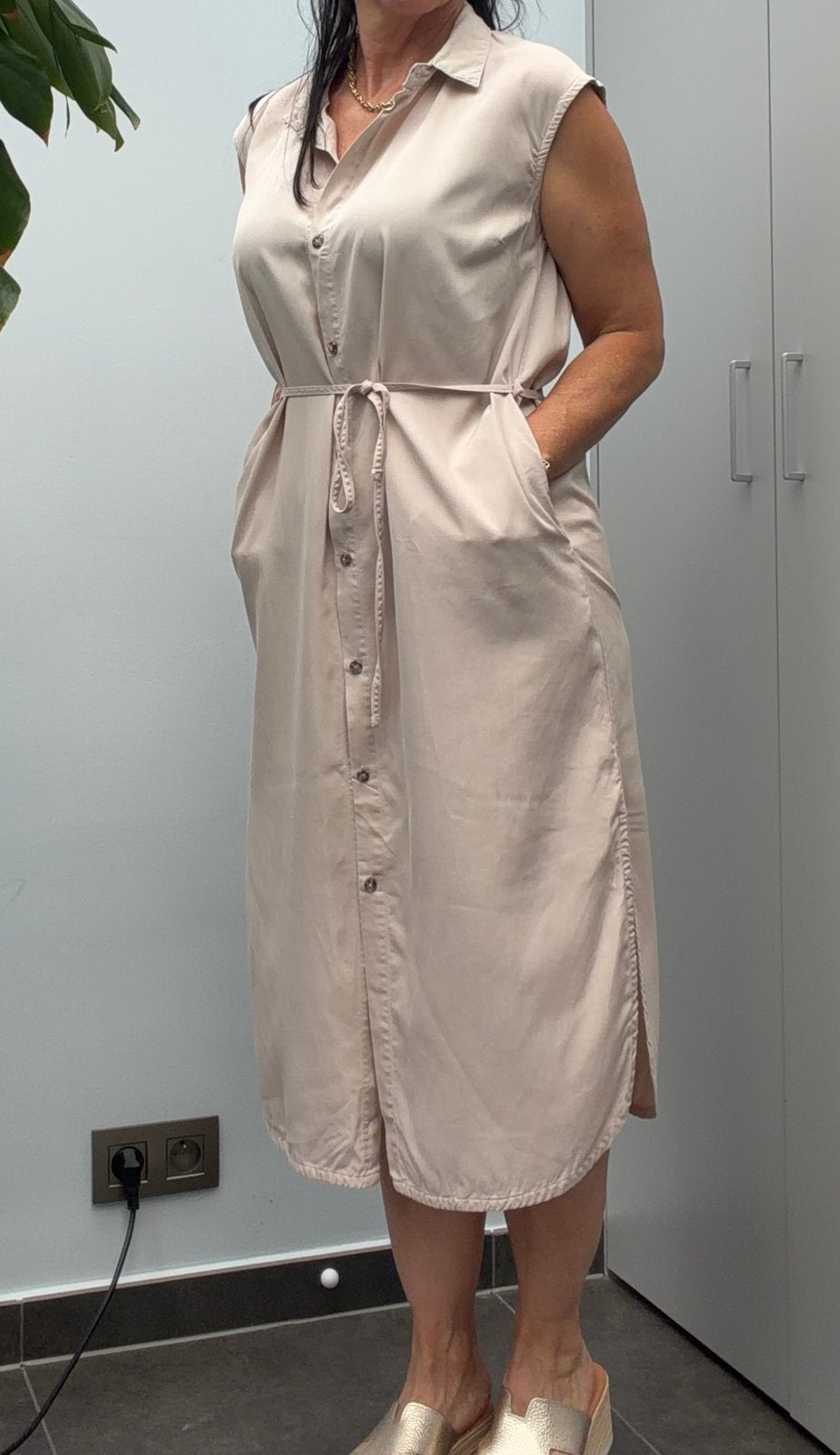 Kleedje gebroken wit, Kleding | Dames, Jurken, Ophalen of Verzenden, Zo goed als nieuw, Maat 38/40 (M), Beige