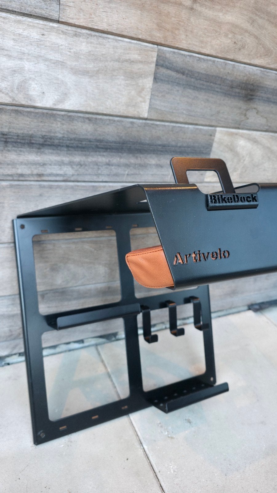 Ophangsysteem BikeDock Black (apart of als set), Ophalen, Zo goed als nieuw