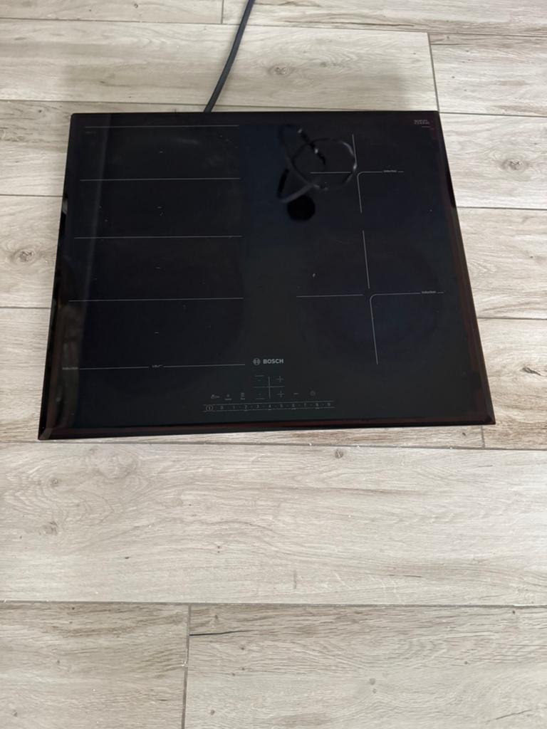 Taque Bosch à induction fonctionne parfaitement Prix fixe, Elektronische apparatuur, Kookplaten, Ophalen, Zo goed als nieuw, Inductie