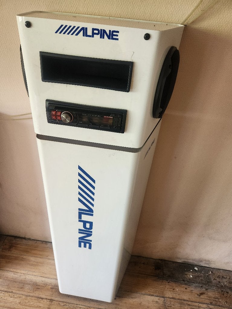 Tour audio ALPINE avec autoradio et éclairage LED, Divers, Enlèvement, Utilisé