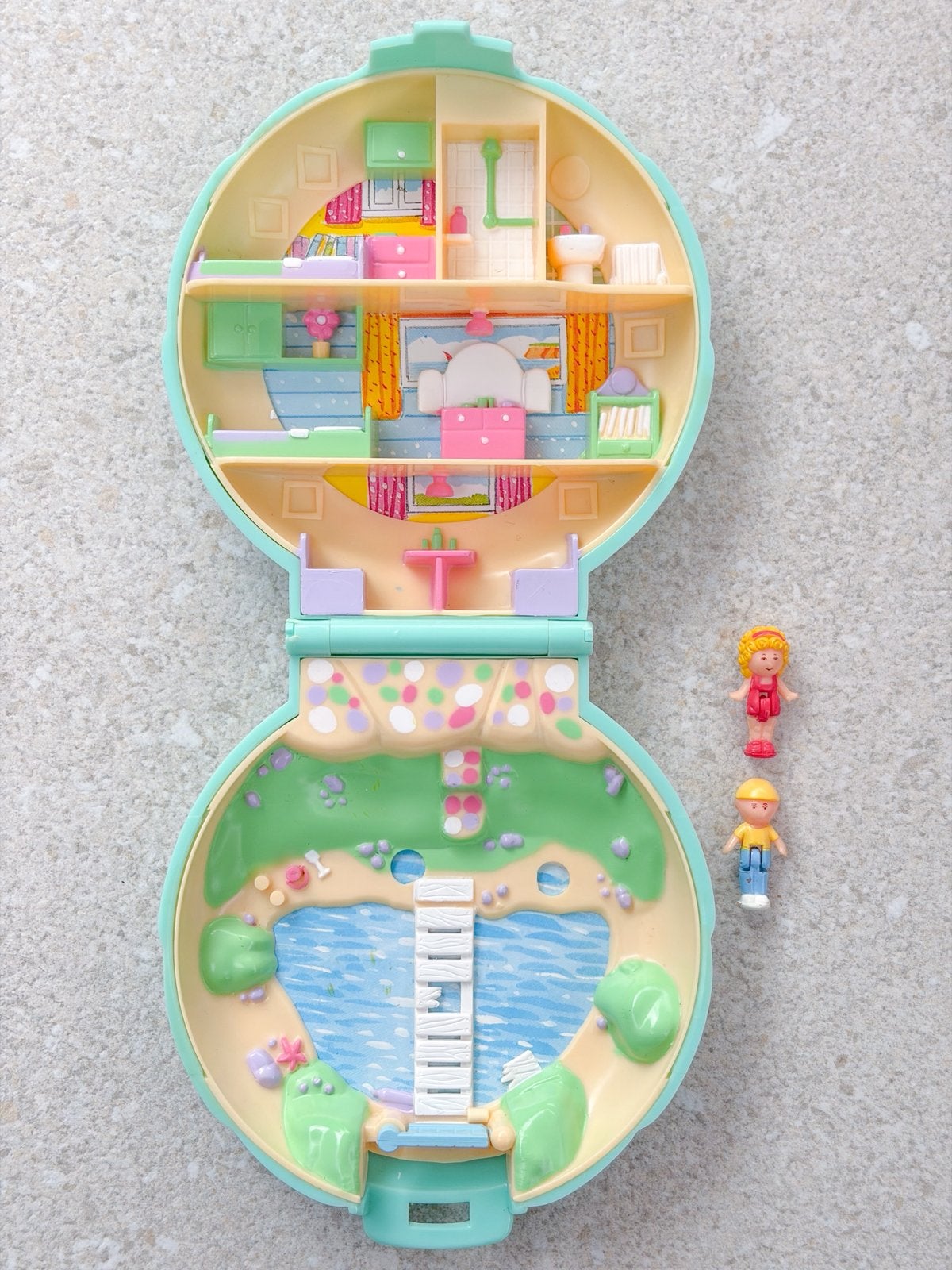 Polly Pocket Beach House 1989 - compleet, Verzamelen, Poppetjes en Figuurtjes, Verzenden, Gebruikt