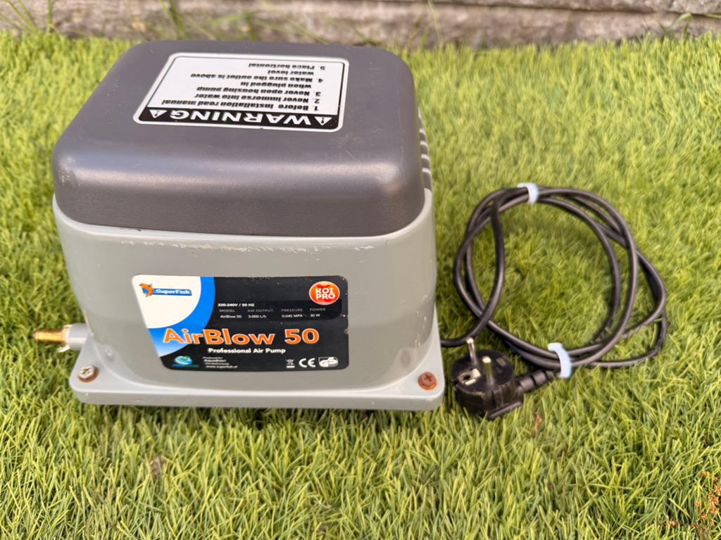 Nette Superfish Koi pro air blow 50 luchtpomp, Tuin en Terras, Vijver-toebehoren, Zo goed als nieuw, Ophalen of Verzenden