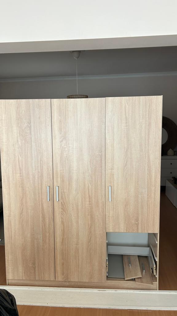 Jysk kleerkast, Ophalen, Gebruikt, 100 tot 150 cm, 150 tot 200 cm