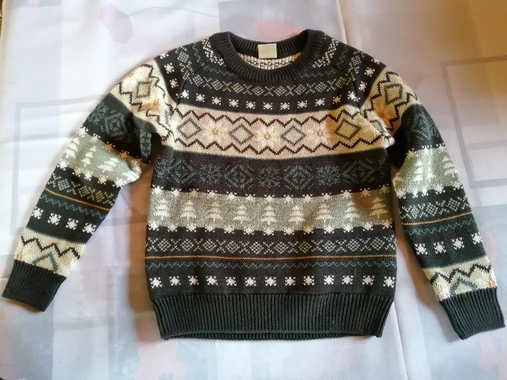 splinternieuwe mooie gebreide kindertrui met lange mouwen, Kinderen en Baby's, Kinderkleding | Maat 110, Ophalen, Jongen of Meisje