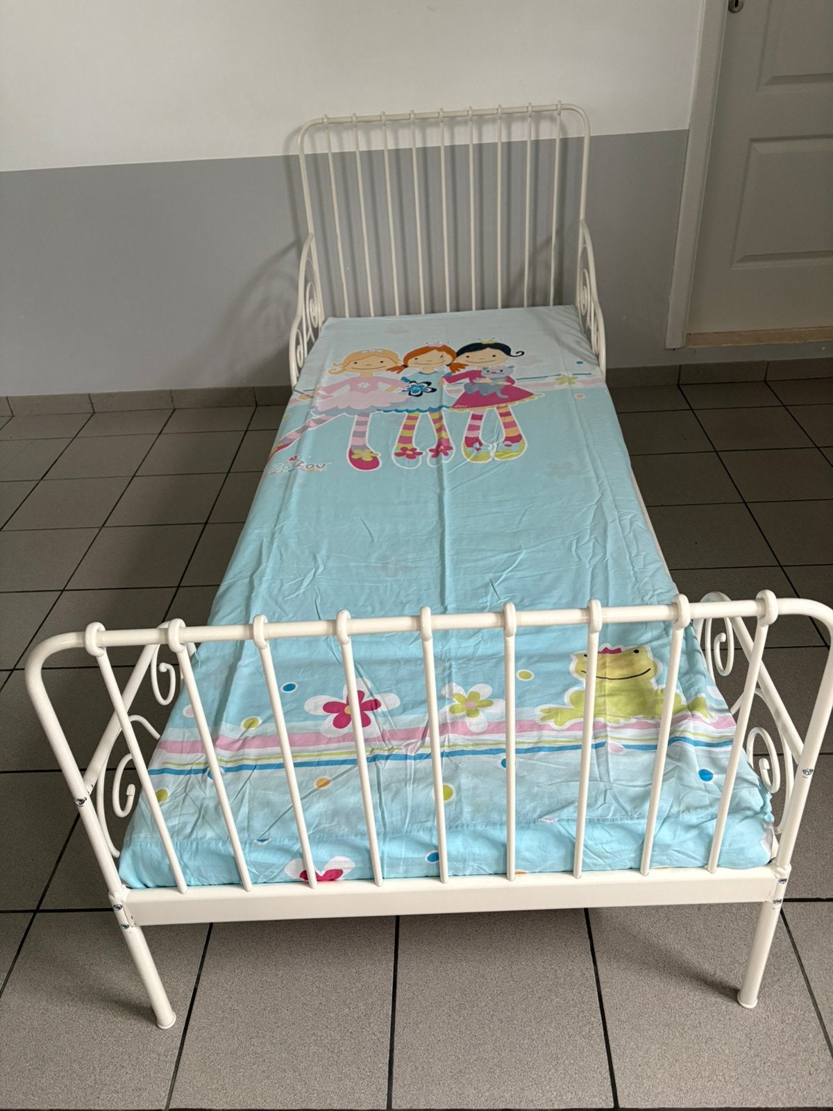 Kinderbed peuterbed Ikea Minnen, Ophalen, Gebruikt, Lattenbodem