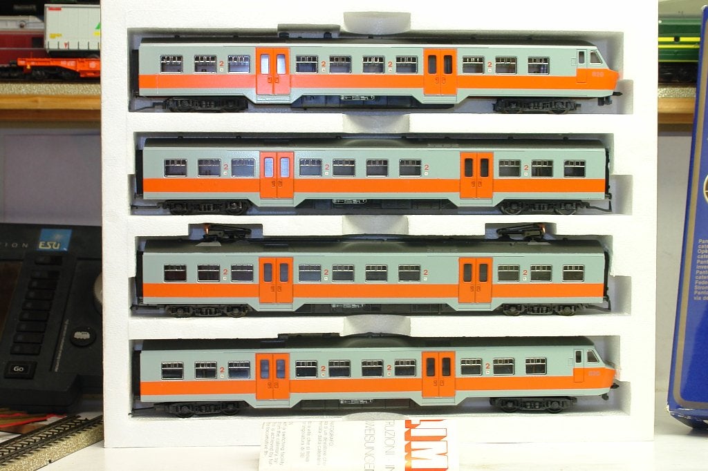 LIMA 149747GP SNCB NMBS AUTOMOTRICE 826 CC/DC, Enlèvement ou Envoi, Comme neuf, Courant continu, Locomotive