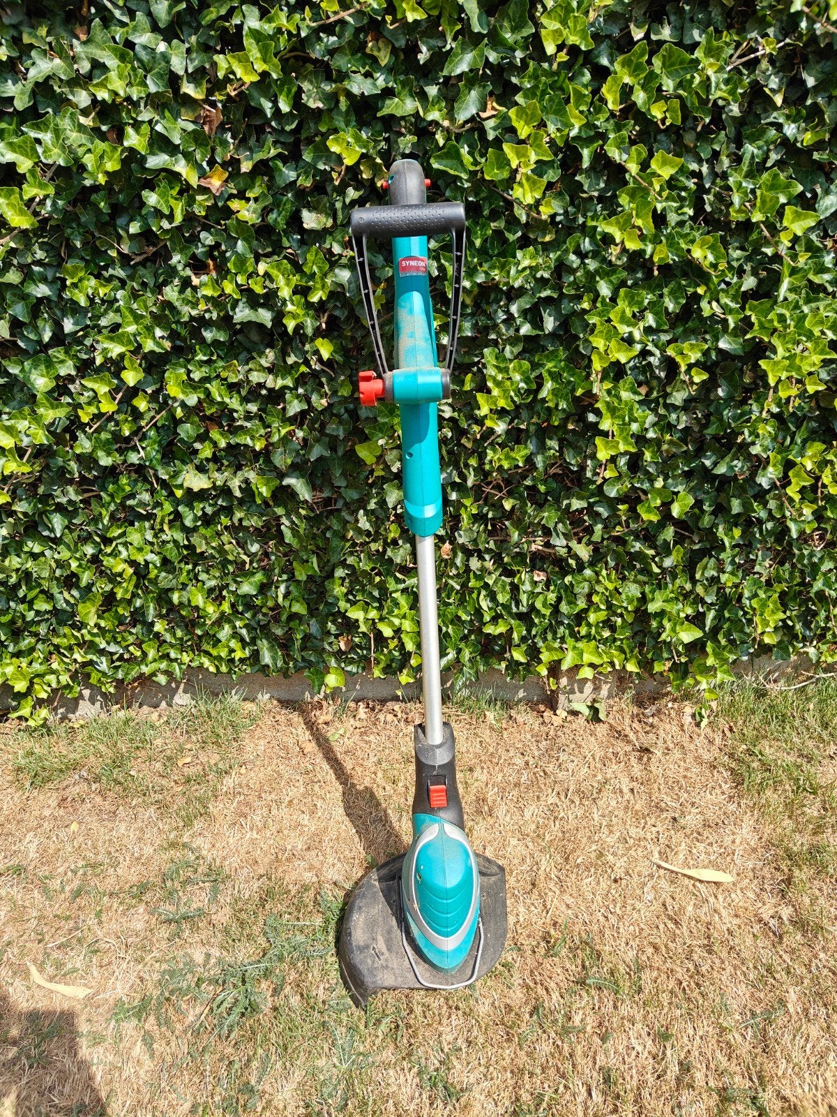 Bosch Syneon UniversalGrassCut 18-260, Tuin en Terras, Grastrimmers, Ophalen, Gebruikt, Accu, Bosch