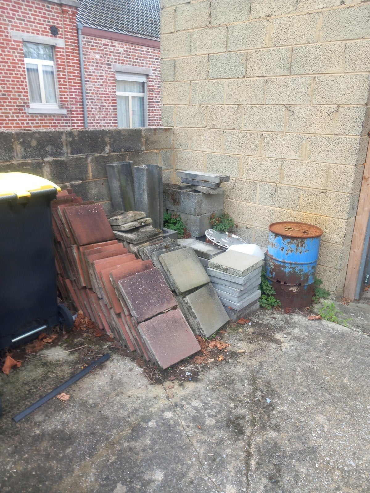 Alles is te koop, Diversen, Ophalen