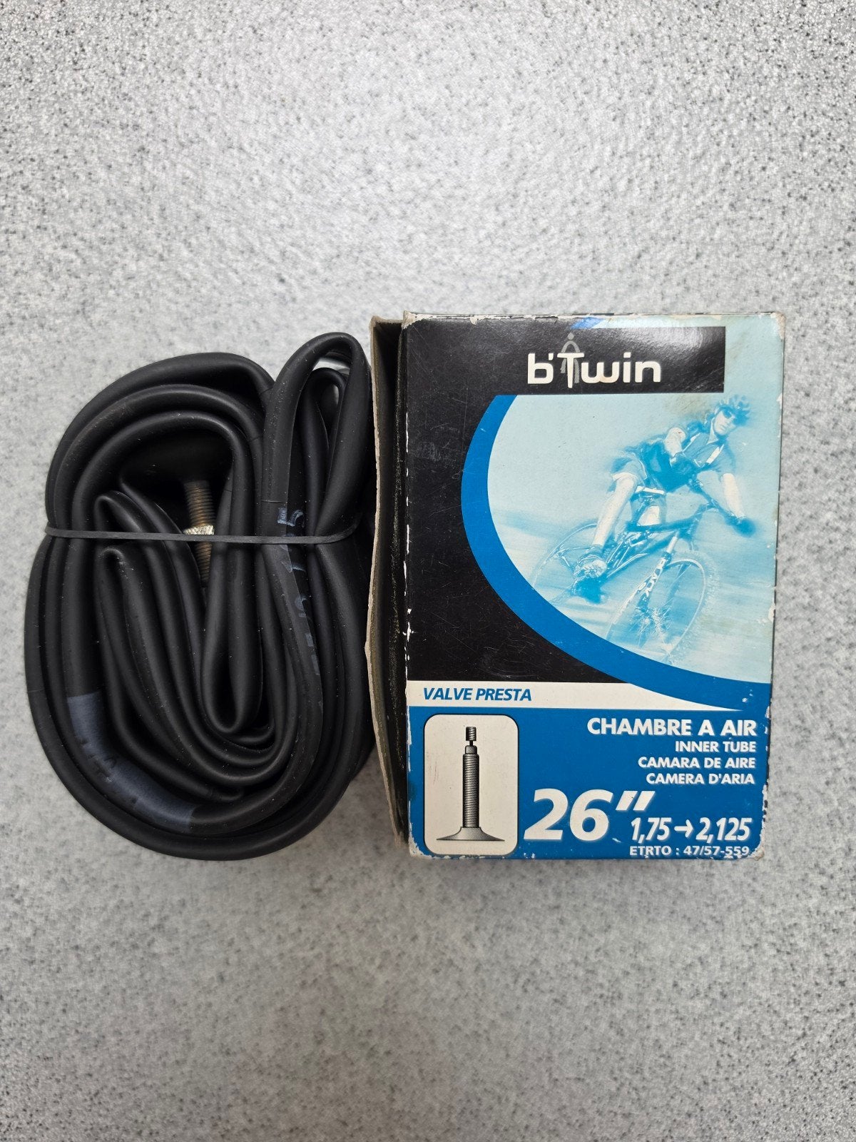 Nouvelle chambre à air de vélo B'twin 26 pouces, 26x1,75-2,1, Vélos & Vélomoteurs, Enlèvement ou Envoi, Neuf, B'twin
