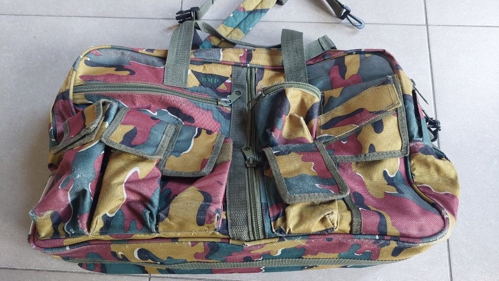 sac de camouflage ; 50 cm x 33 cm x 18 cm, Enlèvement ou Envoi