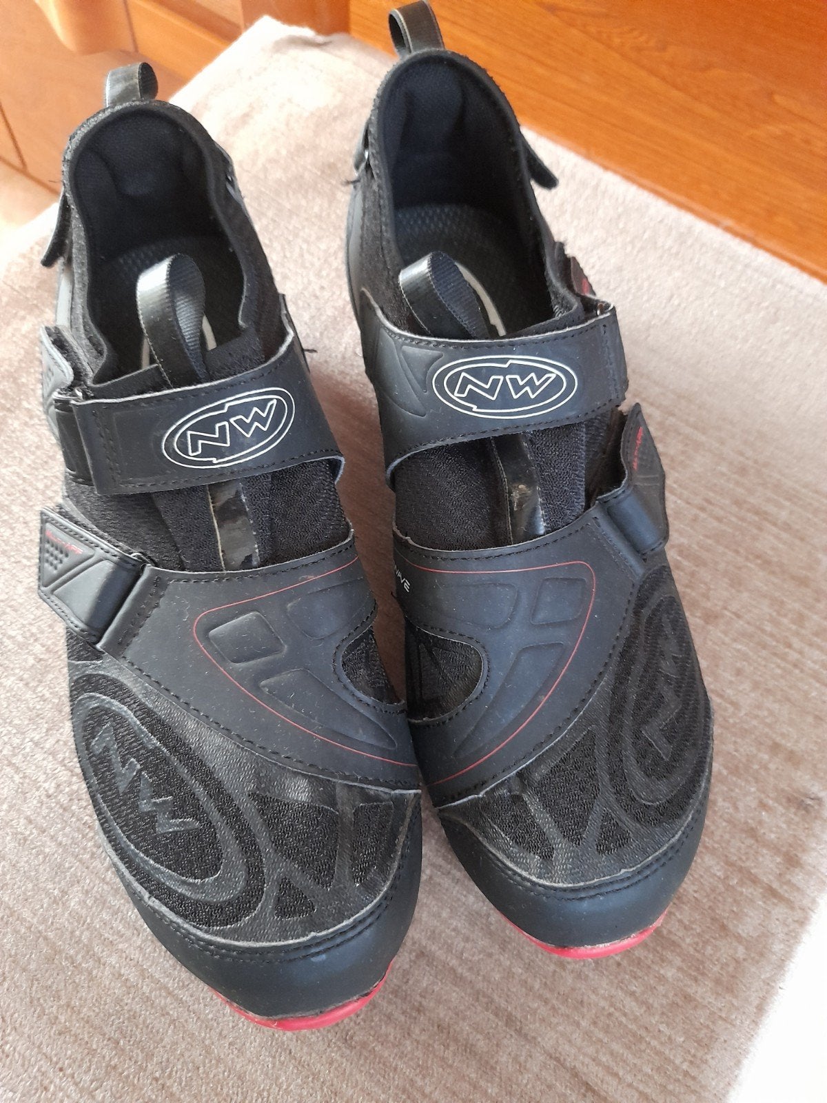 Chaussures de vélo Northwave avec double fermeture velcro 43, Enlèvement ou Envoi, Utilisé
