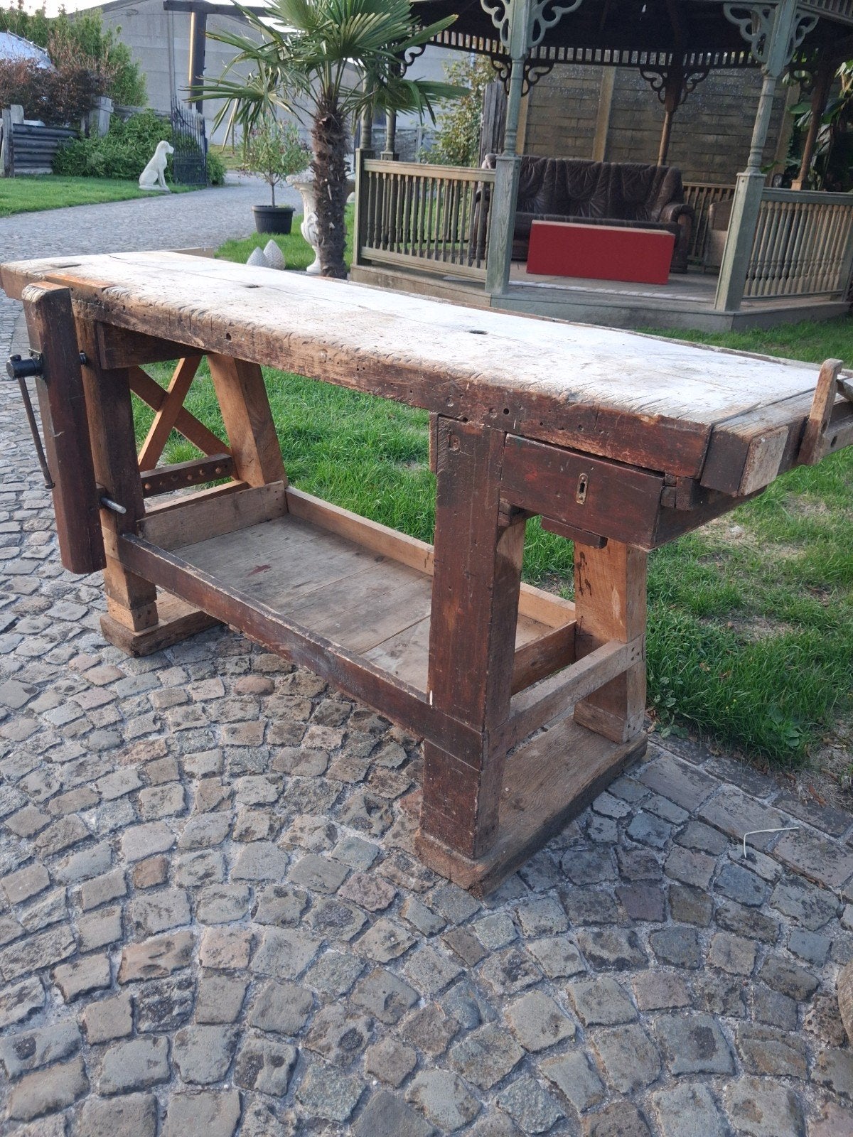 magnifieke Houten werkbank, Enlèvement