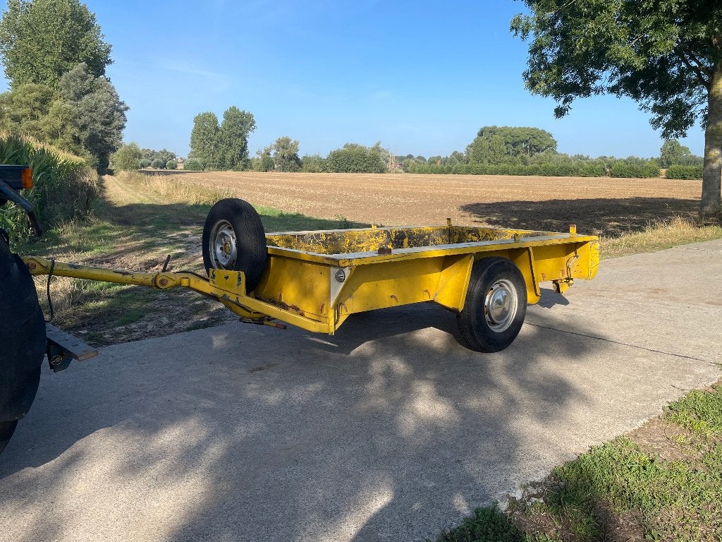 aanhanger voor tractor 245x125x35 verlichting werkt., Ophalen