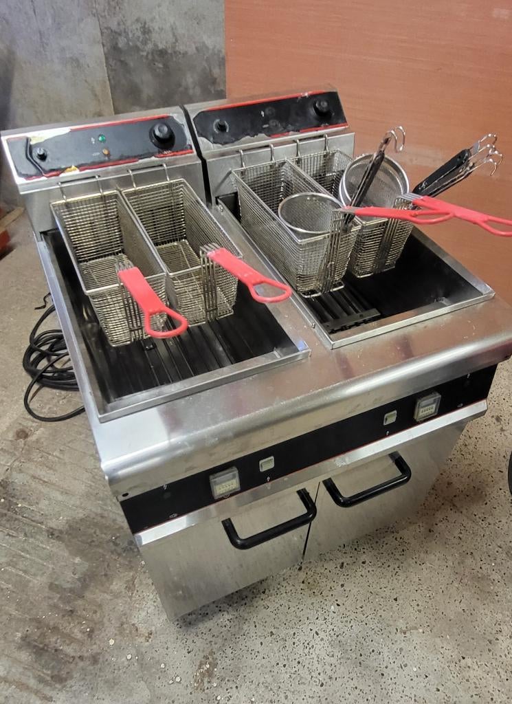 Friteuse, Elektronische apparatuur, 4 liter of meer, Ophalen, Gebruikt