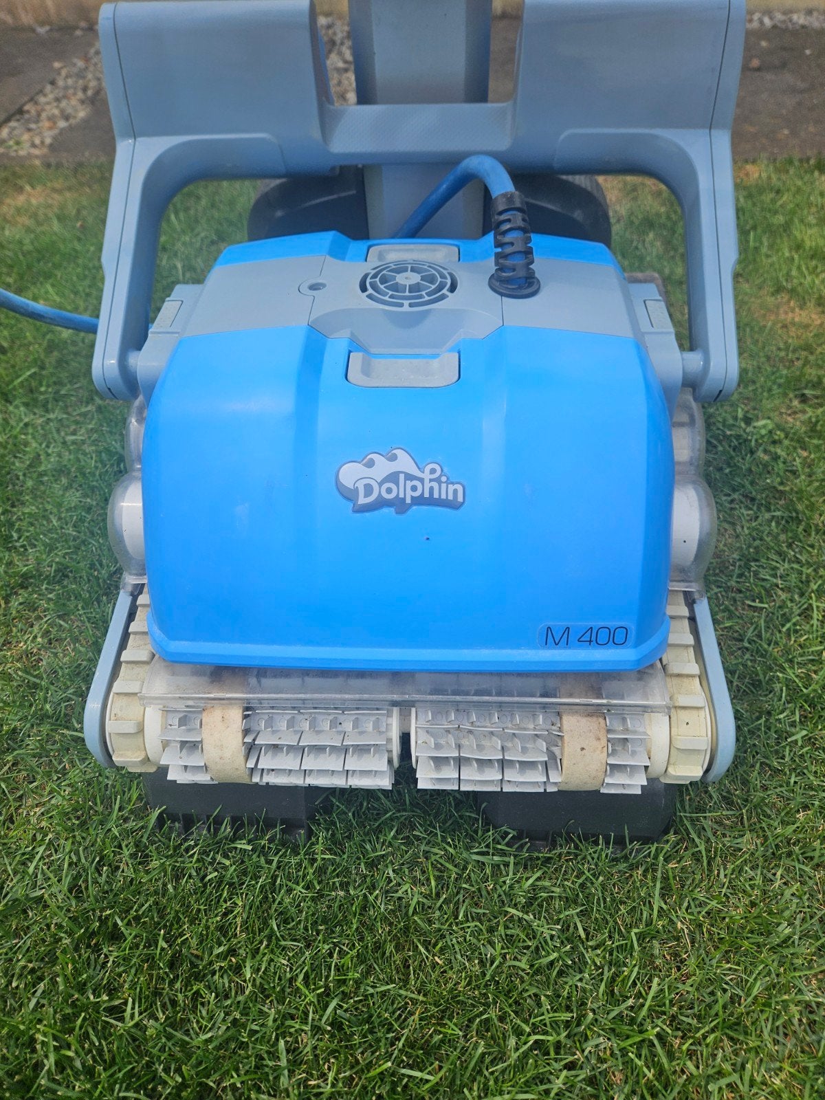 Zwembad robot Dolphin M400, Ophalen