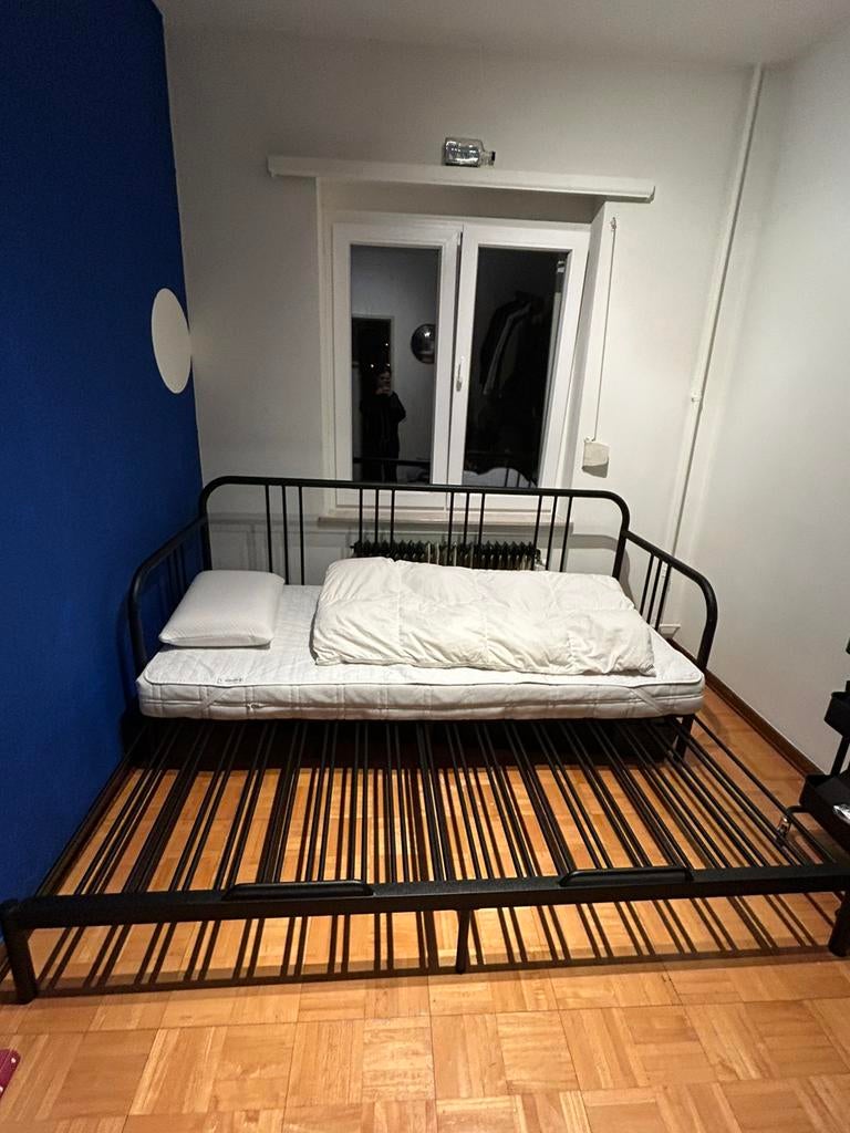 Ikea bed frame, Huis en Inrichting, Ophalen, 90 cm, Zwart, Zo goed als nieuw