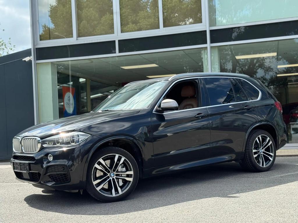 BMW X5 M M50D/ 21.446+TVA /PANO / MEMORY SEAT / KEYLESS /, Autos, Cuir, Carnet d'entretien, 5 portes, 6 cylindres