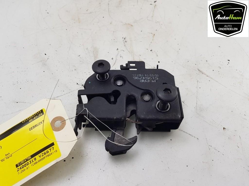 MOTORKAP SLOT Jeep Renegade (BU) (|51954796|52144948|), Gebruikt, Jeep