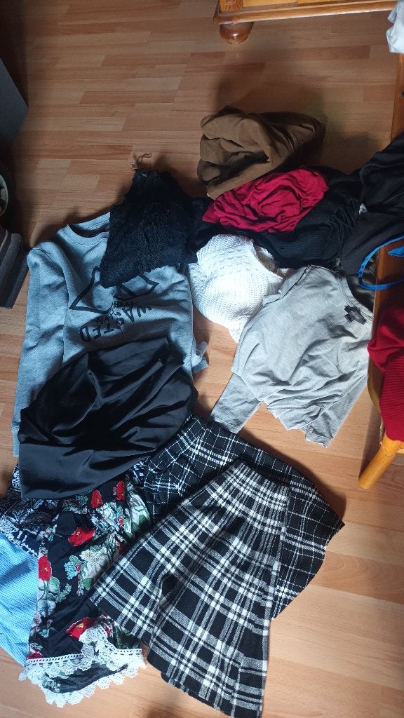 Lot Vêtement femme, Enlèvement
