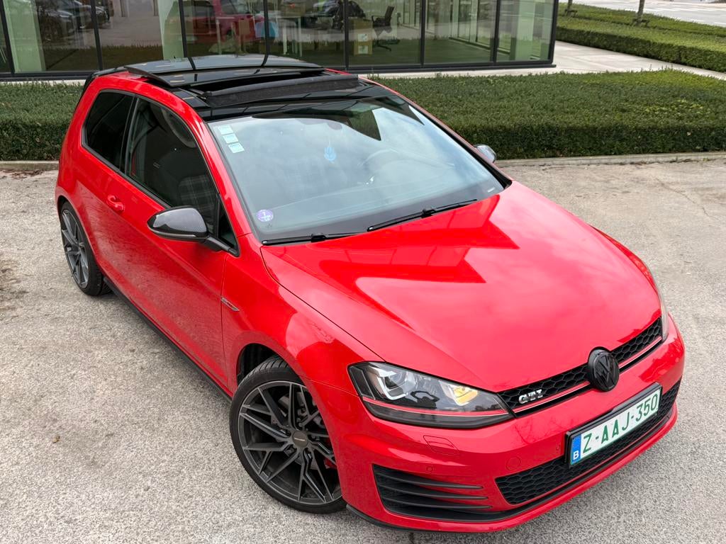 VOLKSWAGEN GOLF GTI / DSG / PANO / 72.000KM, Auto's, Volkswagen, Bedrijf, Golf, Achteruitrijcamera, Adaptive Cruise Control, Airbags