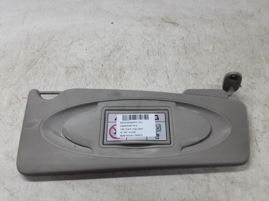PARE-SOLEIL DROIT Renault Kangoo / Grand Kangoo (KW), Renault, Mevr. I. Hauben, Utilisé, Rue de l'Espoir 34 34
4030  GRIVEGNÉE, BE