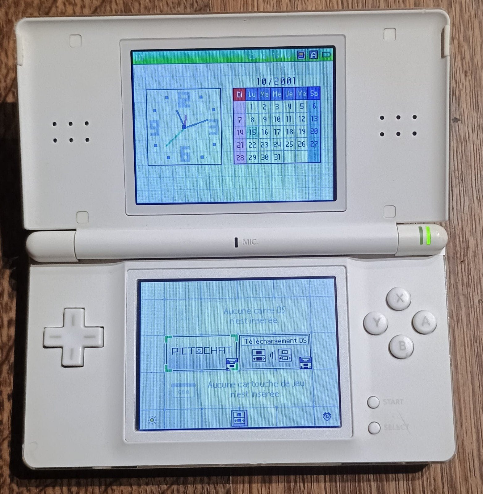 Nintendo DS Lite wit - Goede staat + 10 games, Games en Spelcomputers, Spelcomputers | Nintendo DS, DS Lite, Ophalen