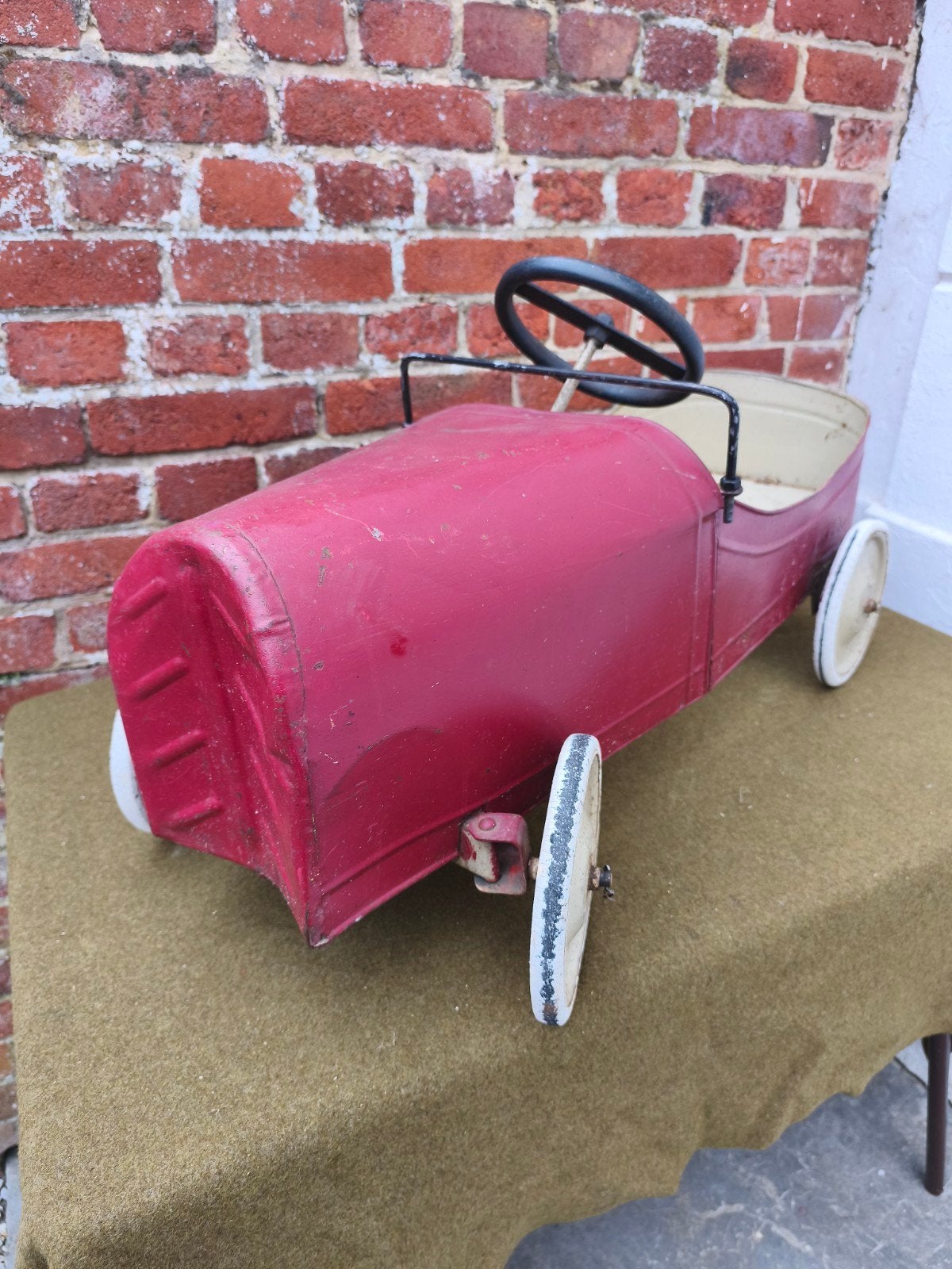 voiture à pédales ancienne, Antiquités & Art, Antiquités | Jouets, Enlèvement ou Envoi