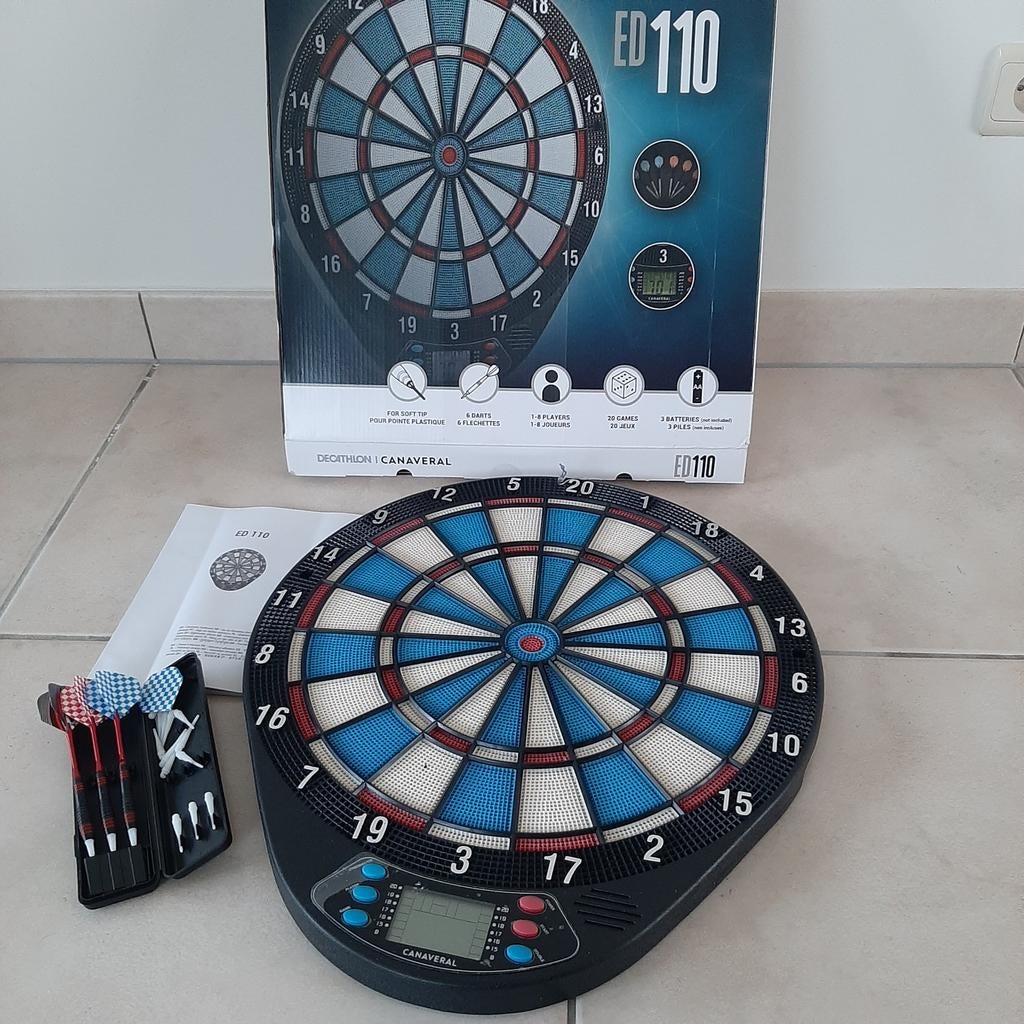 Elektronisch dartbord met pijltjes (Nieuwstaat), Sport en Fitness, Darts, Ophalen, Dartbord, Elektronisch